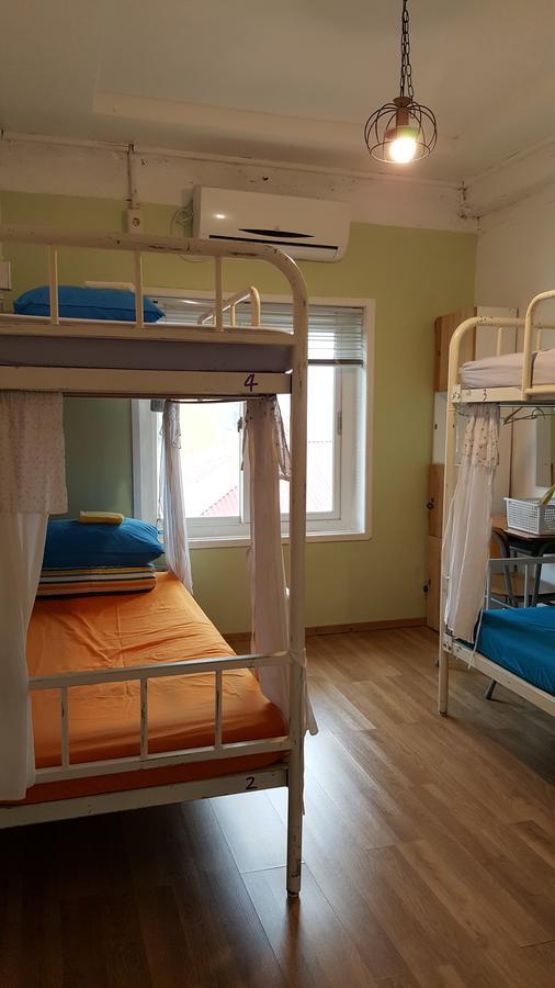 Lemon Tree Guesthouse Σεογκουίπο Δωμάτιο φωτογραφία